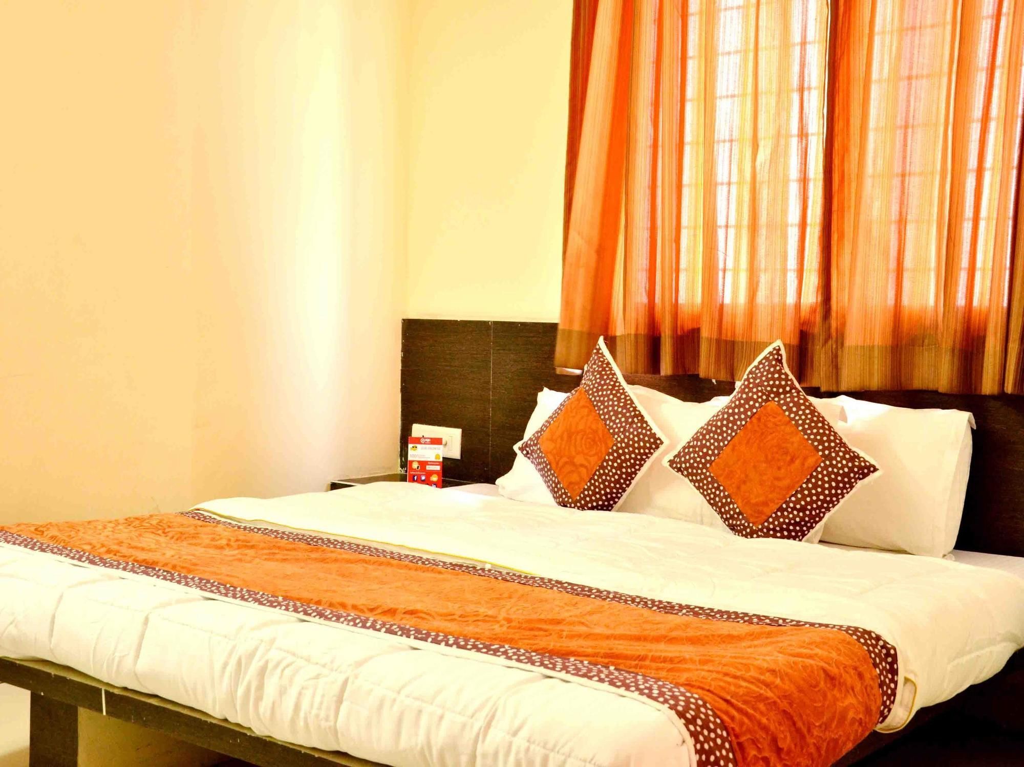 Hotel Vijay Nagar Indore Zewnętrze zdjęcie