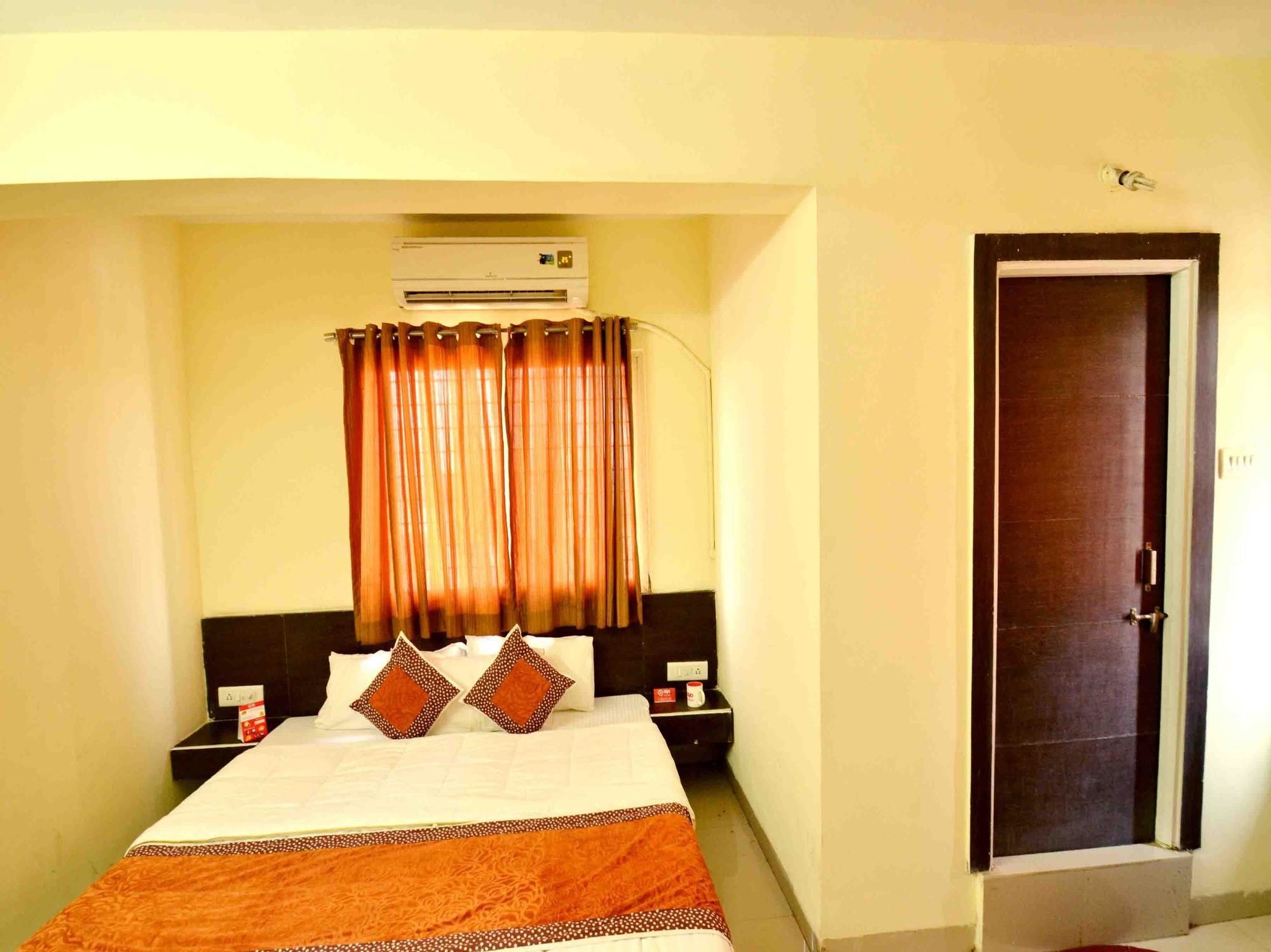 Hotel Vijay Nagar Indore Zewnętrze zdjęcie